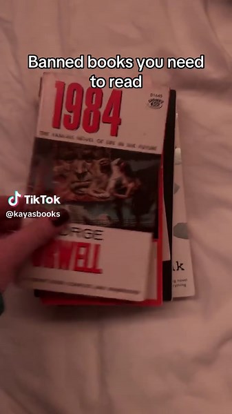 Scared for my future! Looking at schools abroad though #booktok #bannedbooks #1984 #georgeorwell #animalfarm #speak #lauriehalseanderson #thehandmaidstale #margaretatwood #jdsalinger #thecatcherintherye #foryoupage #foryou #fyp #fypシ