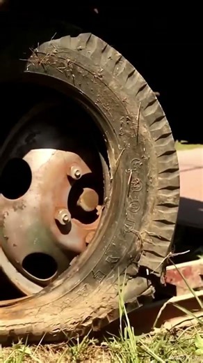 #engine #rebuild #restore #rare #forgotten #oddlysatisfying #turninrust