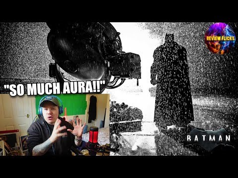 Zack Snyder Posts AMAZING New Image of Ben Affleck's Batman with Bat Signal