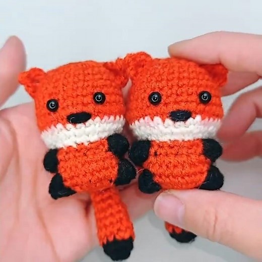 How to crochet a cute mini fox keychain – easy and fun tutorial! #crochet #amigurumi #knitting