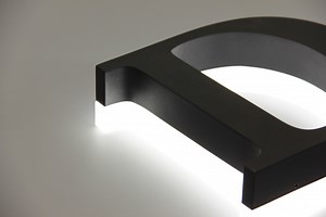 [Hot Item] Affordable Backlit Metal Custom Signage for Outdoor Advertising