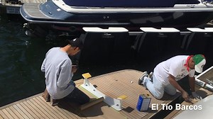 le ayudo a buscar cuarto a mi tio | El Tio De Los Barcos