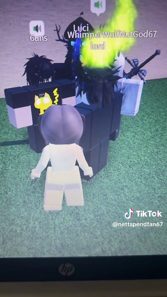 Dollhouse Roleplay in Roblox: Ageplayer Experience