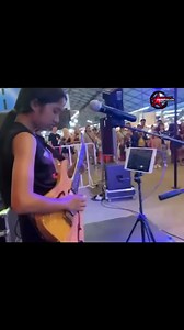 1.1M views · 58K reactions | No amiga, ahí no es! 梁梁 Ese publico no te merece... - - - - - - - #diy #rockalternativo #systemofadown #ROCKING #rock #virales #viralpost2025シ #rock2000s #funnyvideos #fypシ゚ #foryourpage #early2000s #nostalgia #alt #numetal #metalmemes #BYOB | 푮풆풏풆풓풂풄풊ó풏푯풚풃풓풊풅풂 | Facebook