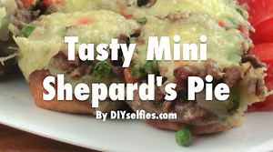 Here's a way to enjoy a classic comfort food! Your favorite shepherd's pie ingredients are combined, spooned into muffin-pan cups and baked to delicious perfection. My family loves it this way! Enjoy! | DIYselfies Creative Ideas & Crafts