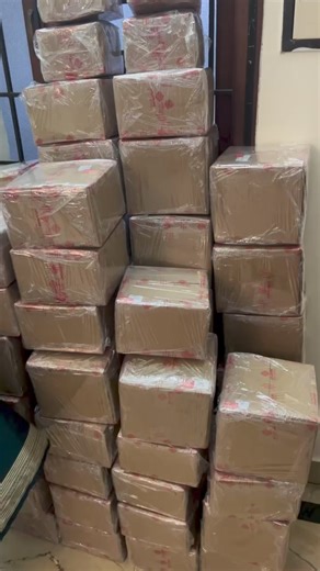 8.6K views · 128 reactions | And pats on the back for our team, the lovely ladies here ! A day well done ! Universe? We are grateful. Truly, truly grateful. #mylaporekitchens #july #agoodstart #workday #teammylaporekitchens | Mylapore Kitchens- Homemade & Authentic | Facebook