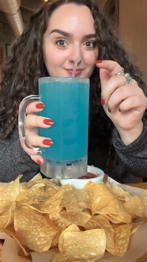 3.4M views · 5.7K reactions | #ChilisPartner Chili’s 3 for Me with the Big QP Burger ❤ such a good deal! | Chili's Grill & Bar | Facebook