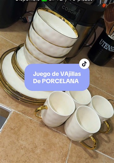 Convierte cualquier comida en una ocasión especial con esta hermosa vajilla de porcelana. 🤍✨ Su elegante diseño con acabado tipo mármol y borde dorado le da un toque de lujo a tu mesa. Disponible en juegos de 12 o 16 piezas para 4 personas, incluye platos llanos, platos para postre, tazones y tazas. Perfecta para el uso diario o para recibir visitas con mucho estilo. 🍽️💛 #TikTokShop #Vajilla #Porcelana #HomeDecor #KitchenEssentials