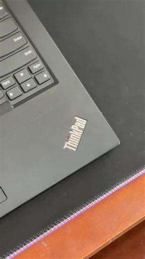 💼✨ LENOVO THINKPAD L480 — Laptop Bisnis Tangguh, Siap Kerja Tanpa Ribet! Butuh laptop kerja yang kuat, stabil, dan awet bertahun-tahun? ThinkPad L480 jawabannya! Dibangun dengan standar kualitas ThinkPad yang terkenal tahan banting dan performanya tetap ngebut untuk kebutuhan profesional. 🔥 Spesifikasi Unggulan: 🔹 Prosesor: Intel Core i5-8350U (1.90GHz) — cepat & efisien untuk multitasking 🔹 RAM: 8GB — lancar buat kerja harian, meeting, spreadsheet, dll 🔹 Storage: SSD 256GB — booting & load