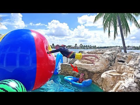 Alisa and Dad in a story about Summer Trip and how Baby Eva got Lost