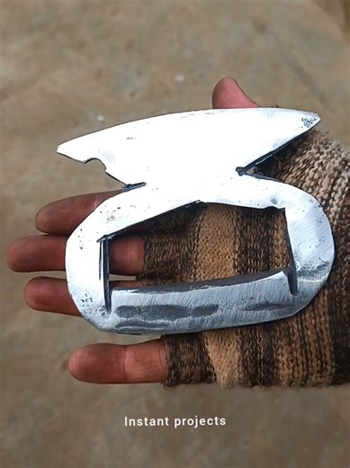 Making a Fantasy Axe from scrap