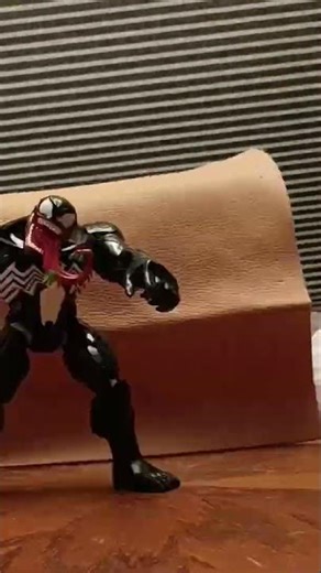 We got the coolest venom toy 😎 #venom #venomunboxing #unboxingtoys