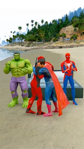 SUPERMAN TAKES HULK AND SPIDERMAN HELP TO SAVE CAPTAIN AMERICA #gta5 #shorts #gaming