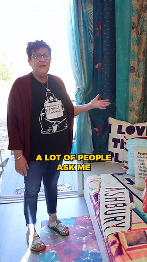 27K views · 268 reactions | Container Home on Wheels! Retiree's tiny affordable housing for peace ☮️ ️ Sally & her 20’ shipping container conversion #tinyhome #containerhome #affordablehousing #retirementliving #minimalistlife #tinyhousecommunity #downsizing #diyhomedecor #mortgagefree #nomadiclifestylet | Tiny House Expedition | Facebook