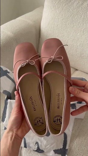 BallereTTe presents: unboxing the cutest pink satin Mary Jane's
