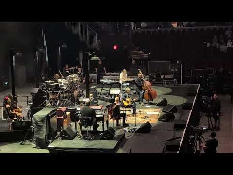 Bell Bottom Blues - Eric Clapton - Live in Cleveland 2025 (Rocket Arena)