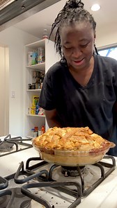 This is how the apple pie turned out | A Life Less Scripted