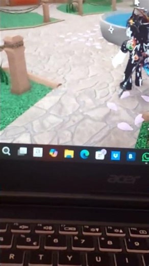 DAY 1 MAIN DI LAPTOP. gampang kok😆, gampang jalan jalannya doang😅 #roblox