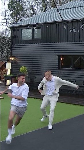 De laatste noodgreep om de geheime opdracht te halen... 😩 #DeBondgenoten