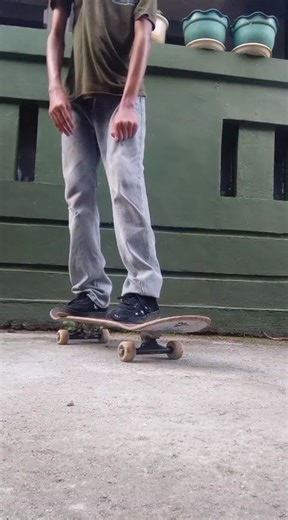 Skate Beginner Learning Tricks From Fails #shorts #skate #skateboarding