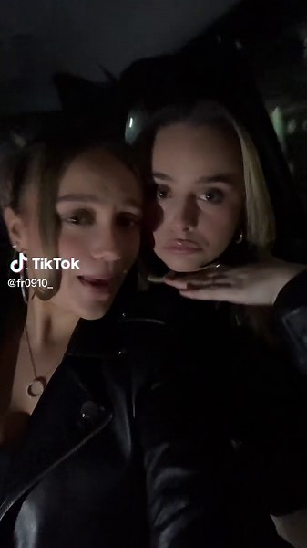 how didn't she kno the lyrics