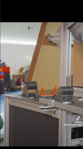 Watch the boxEZ Build a Box in Seconds | Cobot Case Erector Close-Up