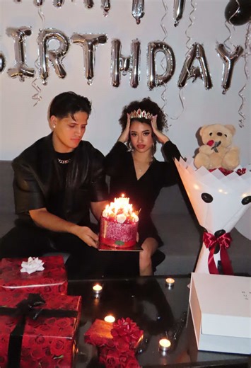 Happy Wife, Happy Life: Blumen von Rosetas