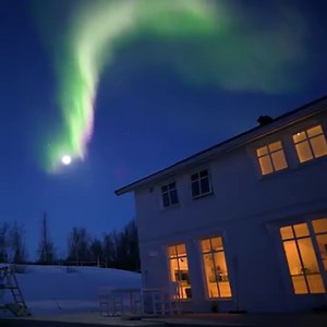 My favorite shooting stars during aurora dance (realtime video) | Aurora Borealis Observatory