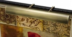 Choosing the Right Size Picture Light