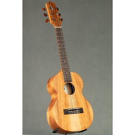 Kamaka Tenor 6 String (HF-36 S#200432)