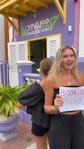 So this is your sign to stay in summer vibes even when it’s winter because in Curaçao, we don’t do winter vibes!🩷🥰 #wynwoodcuracao #pietermaai #curacao #islandlife #boutiquehotel #caribbeanescape Boutique Hotel Curacao | Caribbean | Curacao | destinations | stay in Curacao | hotel in the city | Wynwood Curacao | Caribbean destination | vakantie Curacao | Curacao Island | Wynwood Boutique Hotel Curacao