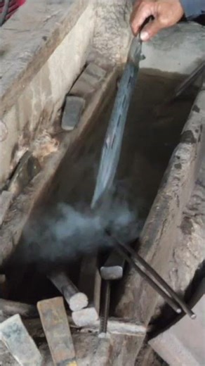 Making A Long Rambo Knife Style/How To Quench Long Blade #amazingkkdaily