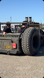 Bagged & Diesel Swapped Jeep at @lonestarthrowdown #sickcarsandtrucks #jeep #lonestarthrowdown | SICK Cars and Trucks