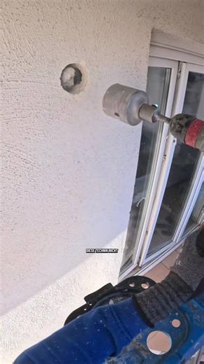 warum nutzen wir diese Technik nicht? um einen Kabelkanal zu installieren #heimwerker #handwerk #diy #arbeit #lernenmittiktok