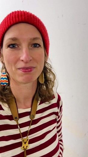 Sax effect! Lioe flatter tongue but more easy. I couldn't do the rolling R for a long time. So I couldn't do the flutter tongue. A saxophone effect. But then I invented my own tongue effect. I call it the Düdel tongue. How does that sound with your saxophone? #music #jazz #sax #saxophoneday #saxophone #saxophonist #ontour #peacewithmusic #inspiration #artist #femaleartist #diy #dıy #womeninjazz #musicagainstwar #love #saxophonetips #saxplayer #saxo #instagood #saxinsta #fyp #fypシ #fy #fypppppppp