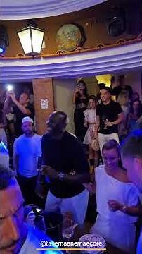 NEW VIRAL CLIP OF NBA LEGEND MICHAEL JORDAN 🐐 DANCING WITH HIS WIFE IN A PARTY