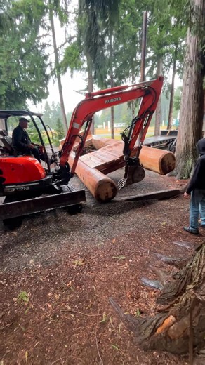 Moved a new Steam Donkey Sled to the Deming Log Show grounds | Rob Graham Trucking Inc.