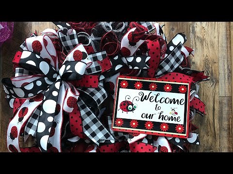How to make a ladybug wreath from Hard Working Mom wreath kit