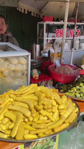 Mua sữa tắm Elisa và những món ăn vặt Châu Đốc