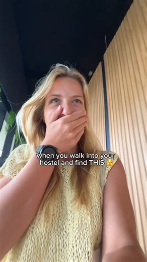 brooke | full time solo travel ✈️ on Instagram: "BEFORE YOU FREAK OUT LET ME EXPLAIN🤣⬇️ 1. I had no trouble sleeping at night. The quiet hours are 9:30 pm - 9 am. 2. Everyone gets their own pod- they have single bed and double bed options so you could share with a friend/partner! Also comes with a fan. 3. The luggage storage space under your bed is MASSIVE. Biggest I’ve ever seen. And there’s tons of storage space in your pod. 4. (My favorite part) FREE breakfast AND dinner. 5. All the faciliti