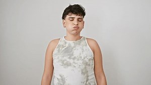 Funny-faced Young Man Puffed Cheeks Bulging: vídeo stock (100% livre de direitos) 3443107605 | Shutterstock