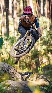 Could this be the lightweight e-MTB you've been waiting for?⚡️ Built around a stunning full carbon frame and the compact TQ motor, the 2024 Scott Voltage is an electrified version of the Genius. We’ve spent the last couple of months putting the new Scott Voltage through the wringer, culminating in an awesome few days riding the Cascades Trail at Lake Mountain. Read the full review below👇 https://flowmountainbike.com/tests/2024-scott-voltage-review/ | Flow Mountain Bike