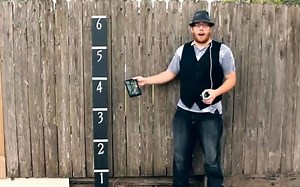 跌落测试 - Nook Tablet 对比 Kindle Fire