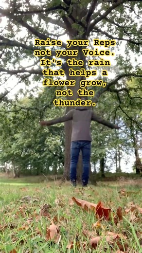 🌴 unconventional workouts || on trees 🌳 #tree #workout #fitness #outdoorworkout #motivation #funny