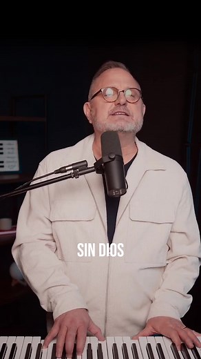 Jesús dijo: separados de mí, no pueden hacer nada. Está gran verdad debe ser el cimiento de nuestra vida. Sin Dios no podemos hacer nada, necesitamos de Su presencia en nuestras vidas. Hoy acerquémonos a Dios con un corazón humilde y dispuesto para rendirnos a Él. #MarcosWitt | Marcos Witt