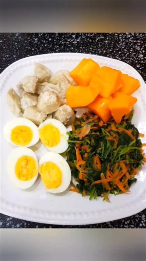 African Weight loss Meal 😋 #recipe #diet #weightloss #meals #sweetpotato #eggs #papaya #veggies #mapishi #cooking #tiktokchef #foodlovers #africanfoods
