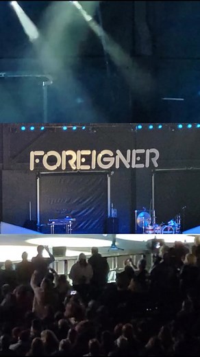 FOREIGNER 2021 #live #concert #rock #classicrock #jukeboxhero #iwanttoknowwhatloveis #hotblooded #coldasice #urgent | Dwayne's Classics