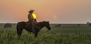 Old West Kansas; Kansas Wild West Attractions, Forts, & Trails