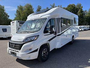 Vuokrataan Sunlight T69LC, Fiat   retkeilyauto Challenger X150 2023 - Matkailuauto - Puoli-integroitu - Vuokra-auto - Nettikaravaani