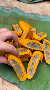 Pig Pie Or Onion Bread Quick Recipe 🤤 #pigpie #onionbread #bisayanspecialty | Bisayan Specialty